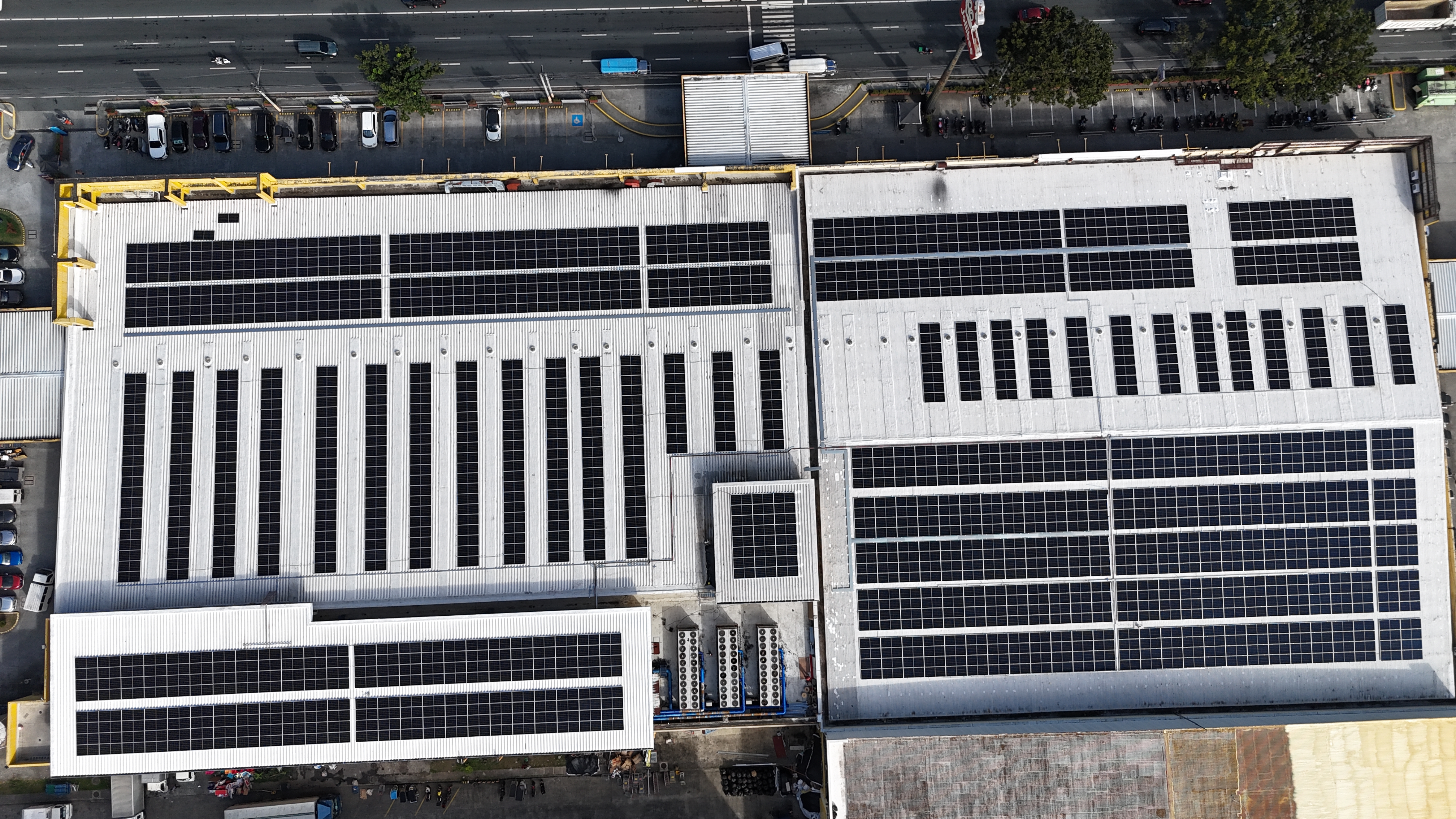 WALTERMART CARMONA commercial solar installation